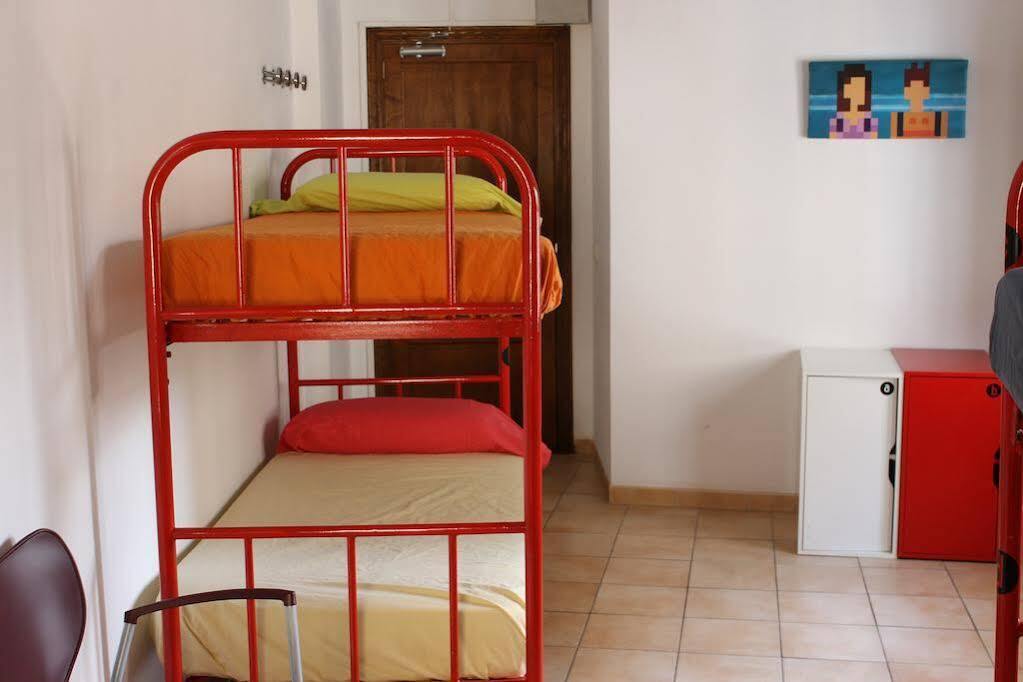 El Josemari Youth Hostel - Albergue Juvenil Palma di Maiorca Esterno foto